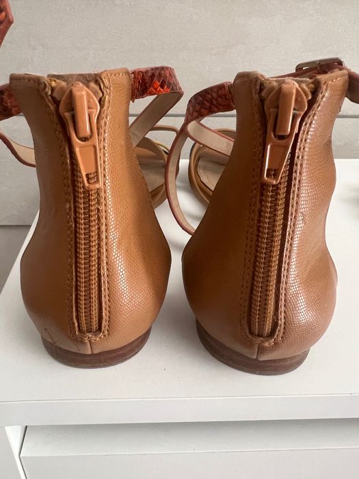 ALDO сандали с каишки