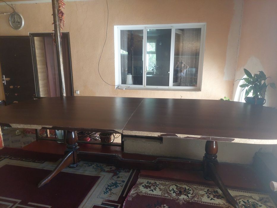 Стол сатылады..узындығы 3  ени 1,20