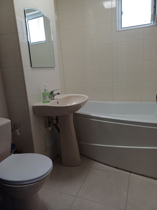 Inchiriez apartament doua camere
