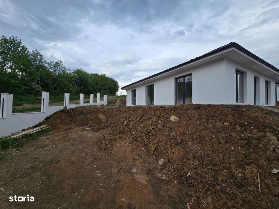 Casa 4 camere la cheie,130 mp,500 mp teren,cartier Unirii