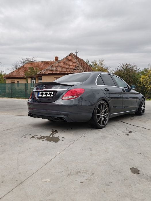 Mercedes Benz C180