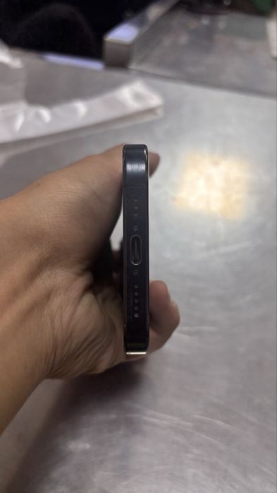 iPhone 15 pro 256гб