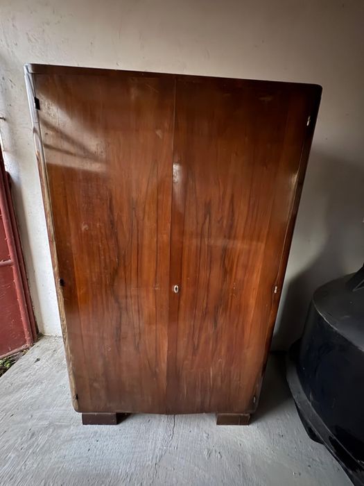 Dulap Mobila Vintage Vechi lemn masiv anii 1965