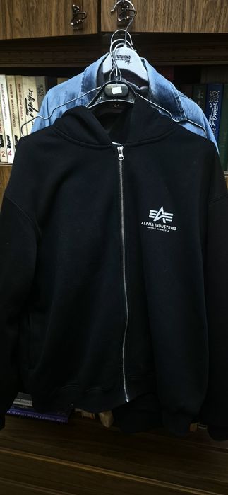 зипка Alpha Industries