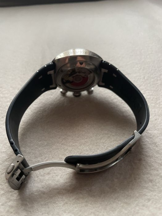 Часовник ORIS лимитиран