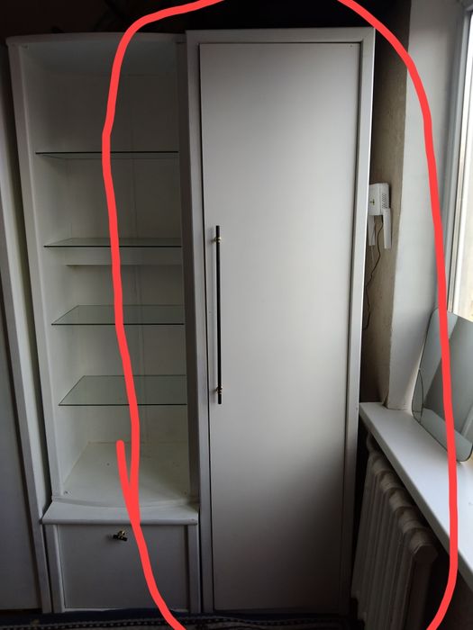 Продам шкаф пенал