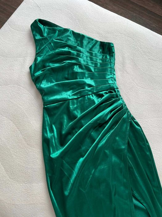 официална зелена рокля