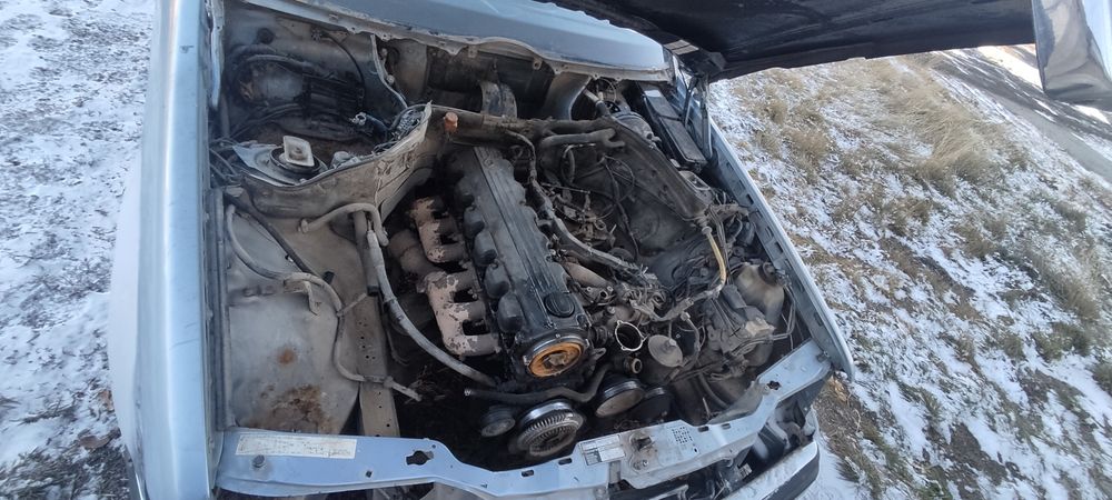 В разборе мерс W124