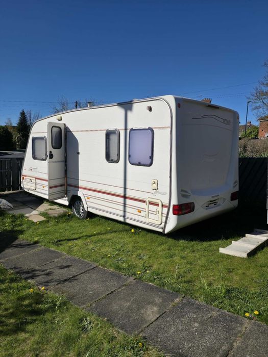 Продавам каравана Sterling Eccles Onyx (ок. 2003 г.) – Отлично състояние