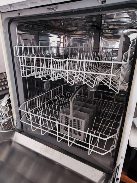 Тясна съдомиялна Aeg-45см+гаранция 12м и безплатен транспорт