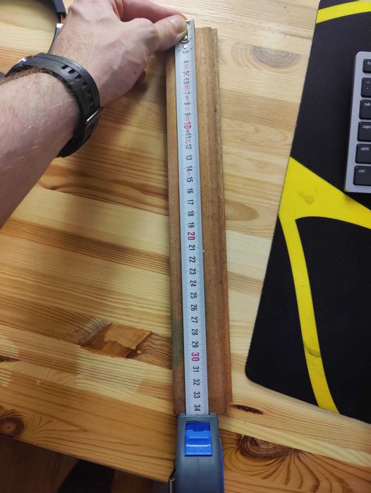 Parchet din lemn masiv de mahon + plinte + adeziv