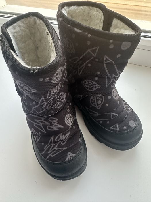 Сапожки дутики 26 рр