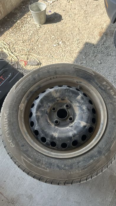 Срочно продам шины Kumho с дисками R15