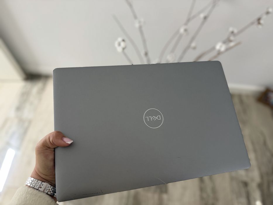 Laptop Dell Inspiron 15 3520 – Intel Core i5 – SSD – Full HD