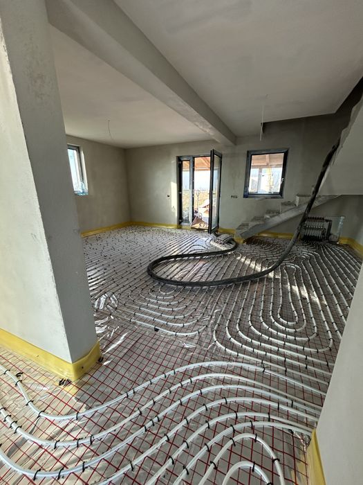 Ansamblu 8 case la cheie