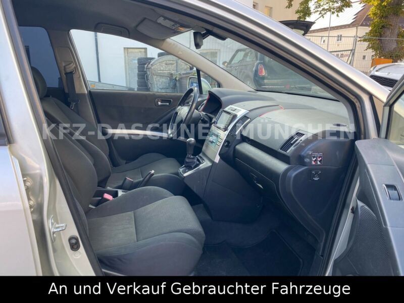 Toyota corolla verso на части