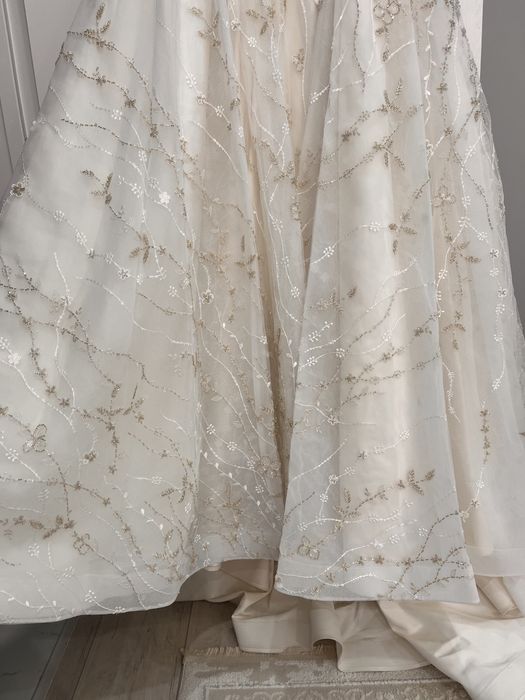 Свадебное платье/ Той көйлек