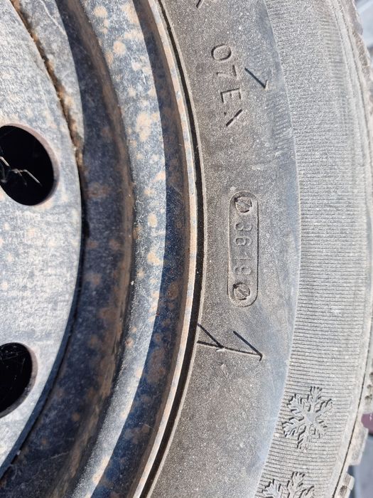Anvelope Taurus Ms 185 65 r15 cu jante de Tablă  4x100