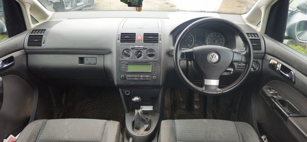 Фолксваген Туран 2.0 136кс на части VW Touran 2.0tdi 136 na chasti