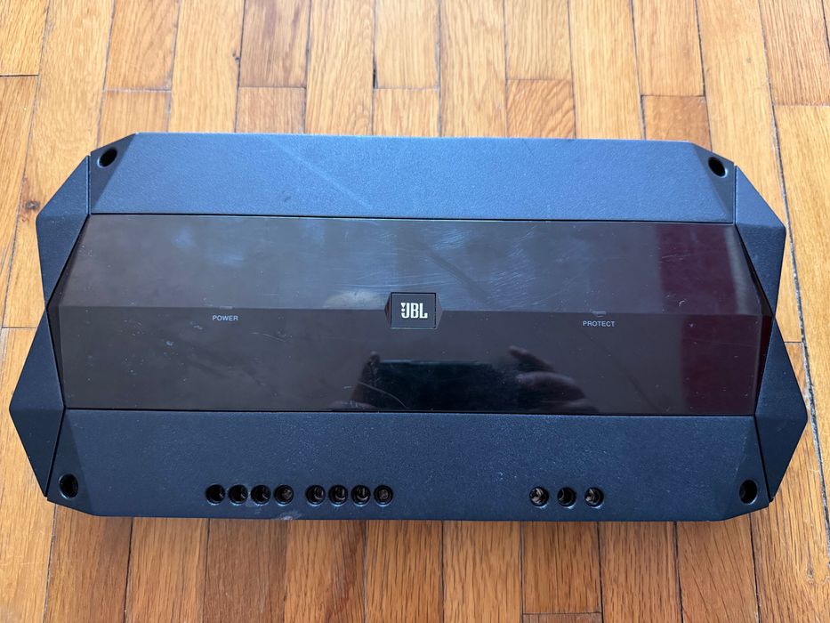 Продавам автомобилни тонколони 700W комплект с JBL усилвател