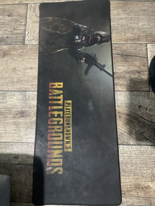 Прдается компьютер или обмен на айфон минимум 11мини коврик в подарок