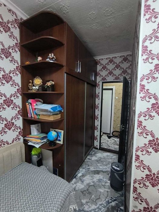 Продается 1в2 квартира 43 м2 на 1 этаже Чиланзар 20 квартал