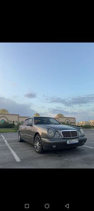 Мерседес w210...