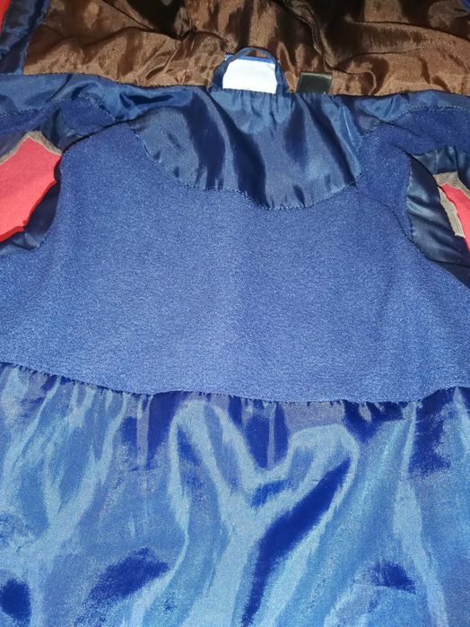 Vesta Lupilu cu gluga