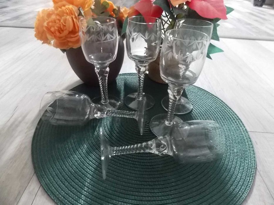 set pahare din sticla - 30 lei/set si 50 lei/set