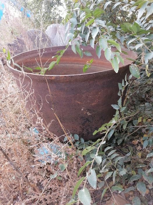 Продам казан старый 240л.