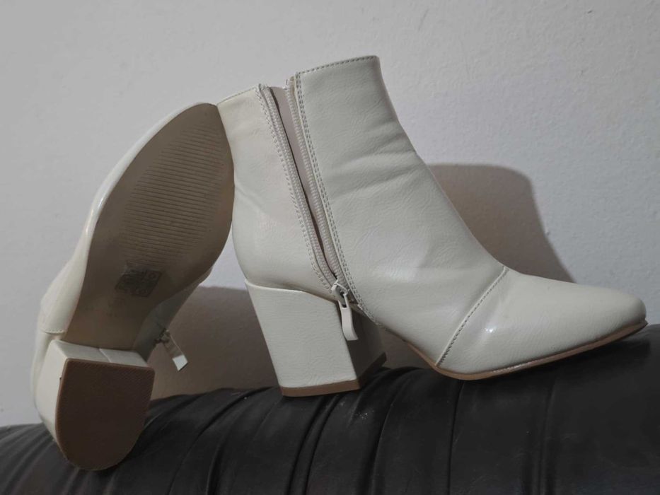 Елегантни боти на ток RAID, екрю – нови, неносени (36)