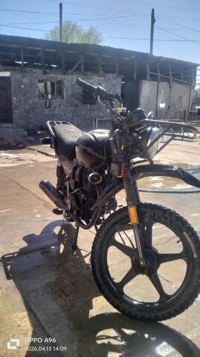 Продам мотоцикл Suzuki gsx 200