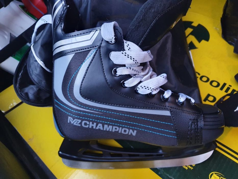 Коньки срочная продажа