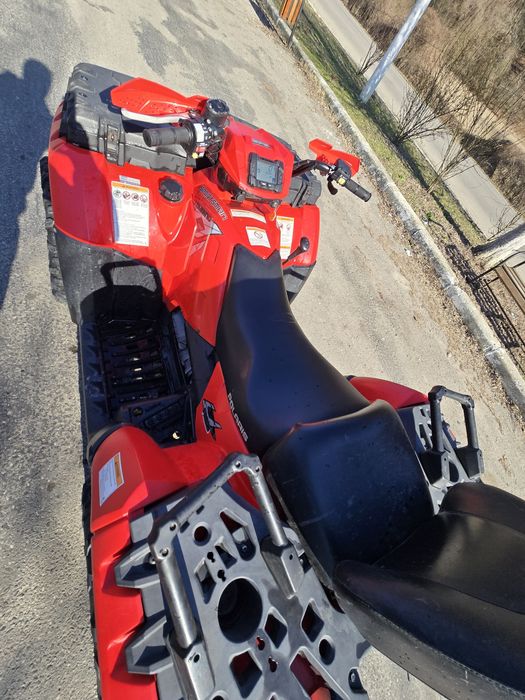 Vând ATV Polaris
