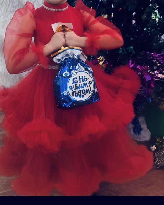 Шикарное платье для девочки