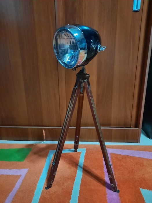 Фара светильниклампа