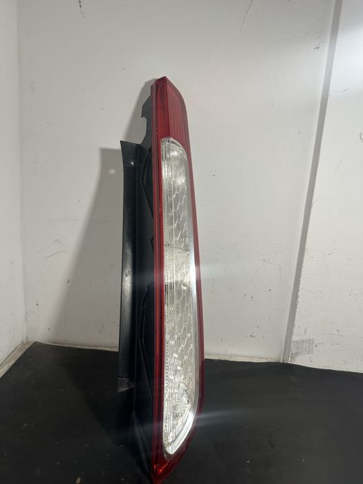 stop dreapta spate Ford Focus 2 facelift hatchback 2009-2013