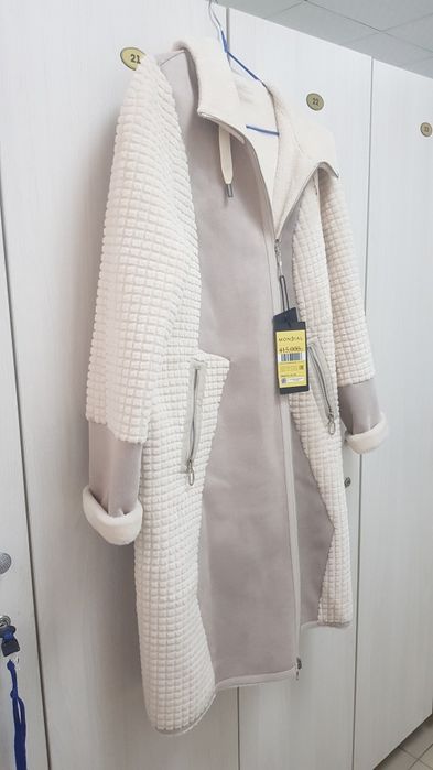 Польто продам новое