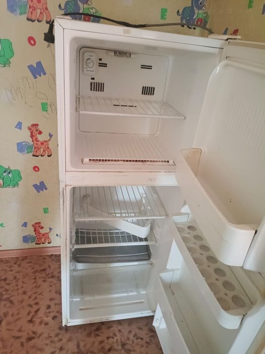 Холодильник сатылады