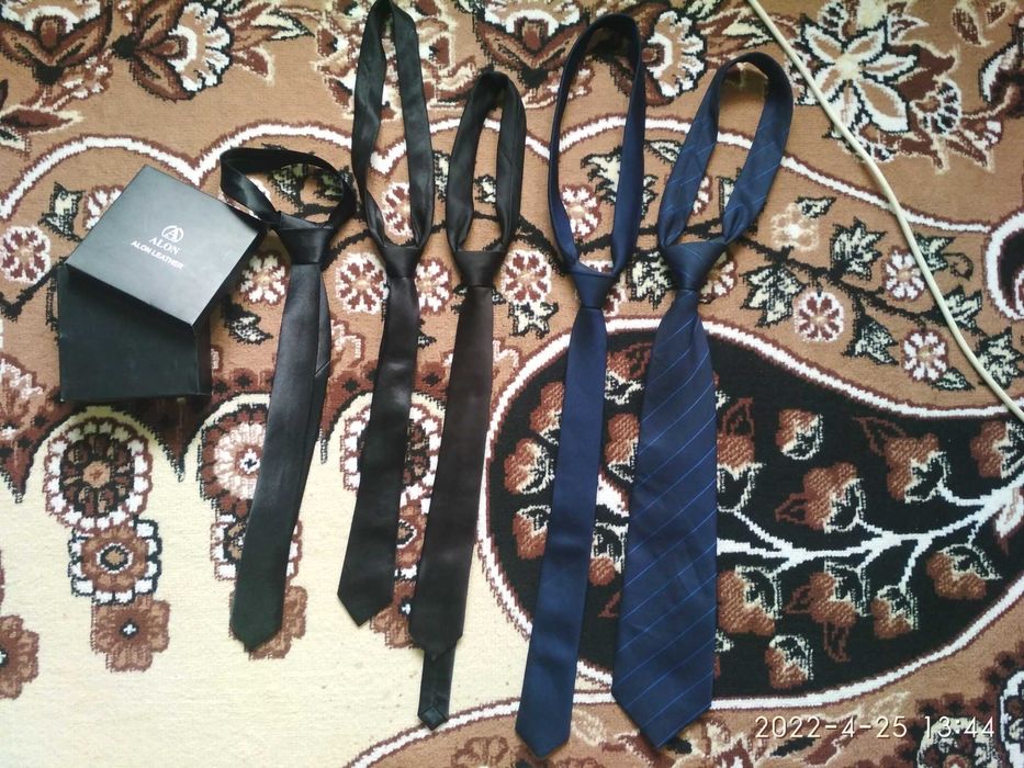 Гулустиклар сотилади