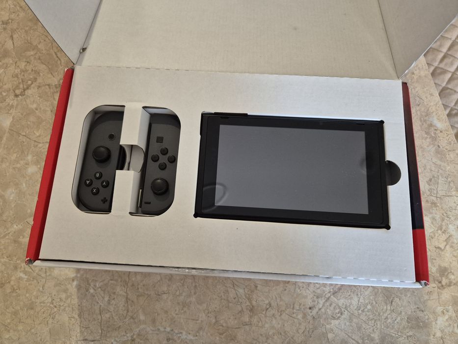 Нинтендо Свитч  серый