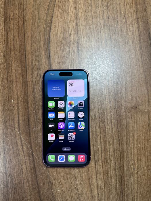 Iphone 16 roz ca nou