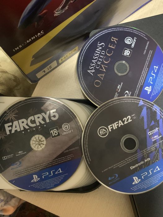 Продам Playstation slim (1tb)