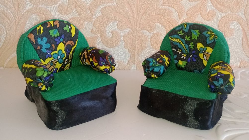 Мягкий уголок для барби