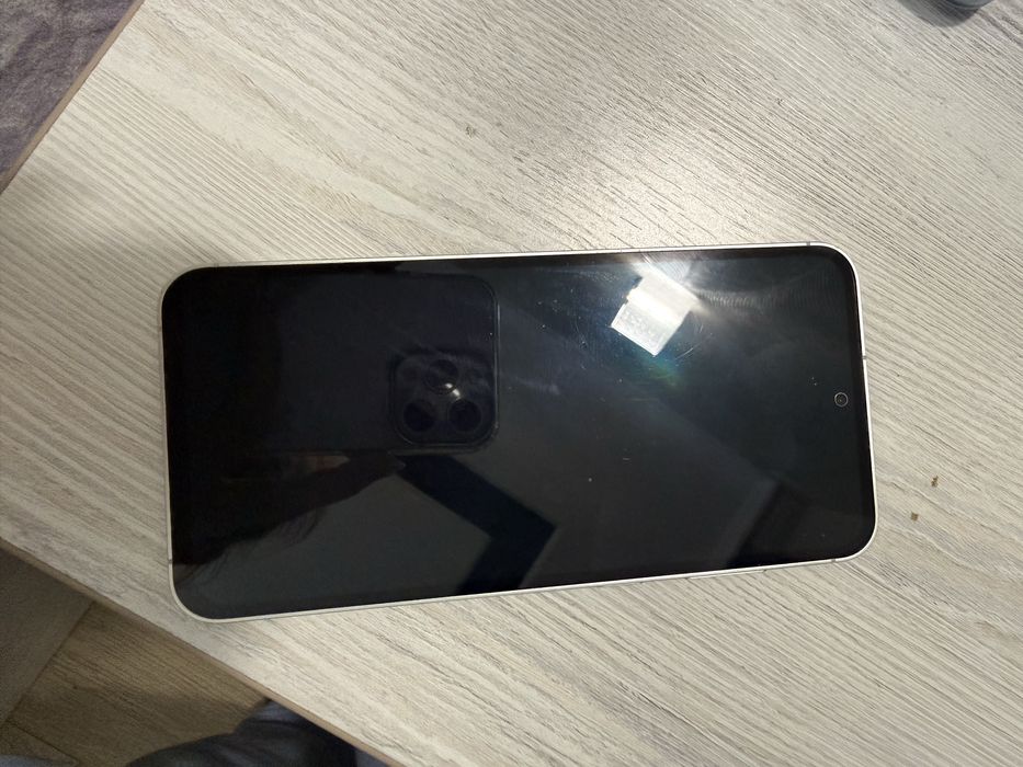 Продам Samsung S23 FE 256 gb памяти