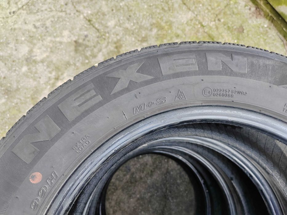 215/60/16 4бр.Nexen Зимни гуми