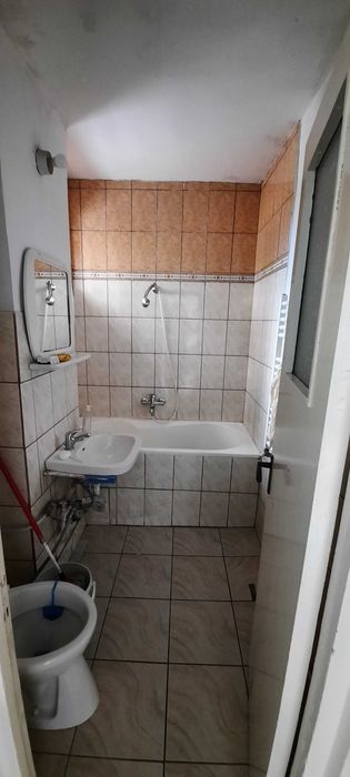 Inchiriez apartament 2 camere