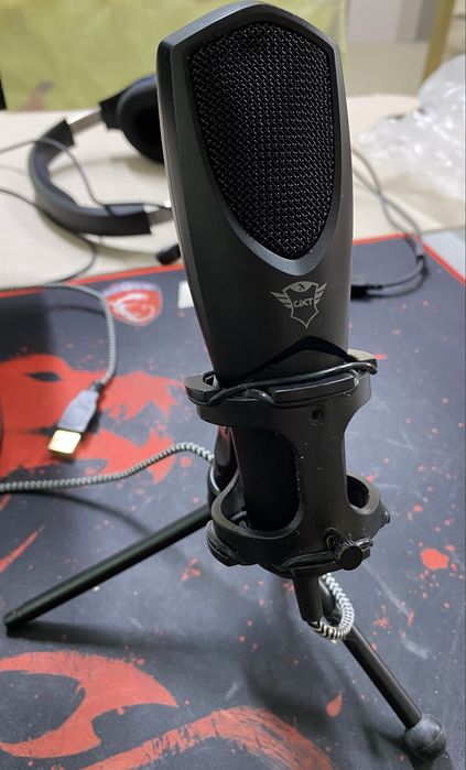 Микрофон Trust GXT 232 MANTIS
