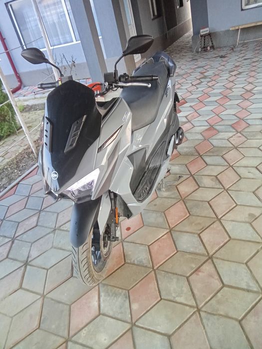 Vând Scuter SYM jetx 125cm