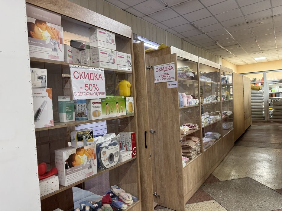 продам витрины,стеллаж